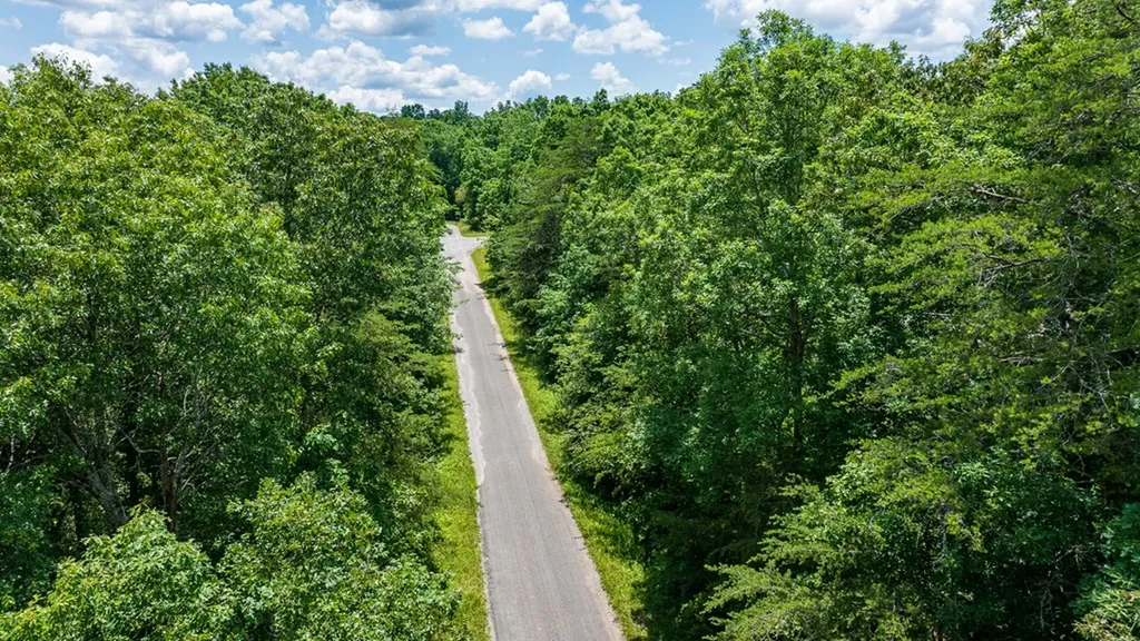 5011 Ostego Drive Crossville TN 38572
