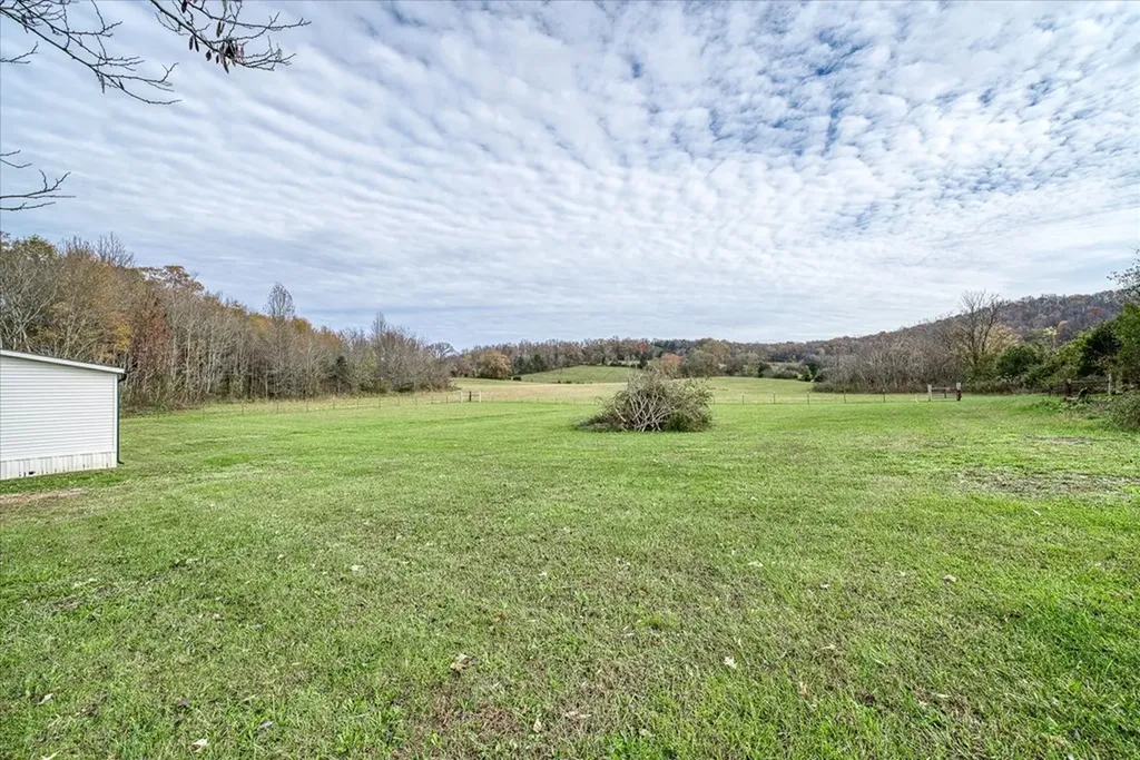 1476 Conrad Templeton Road Quebeck TN 38579