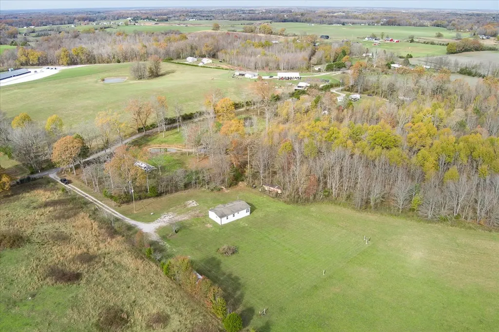 1476 Conrad Templeton Road Quebeck TN 38579