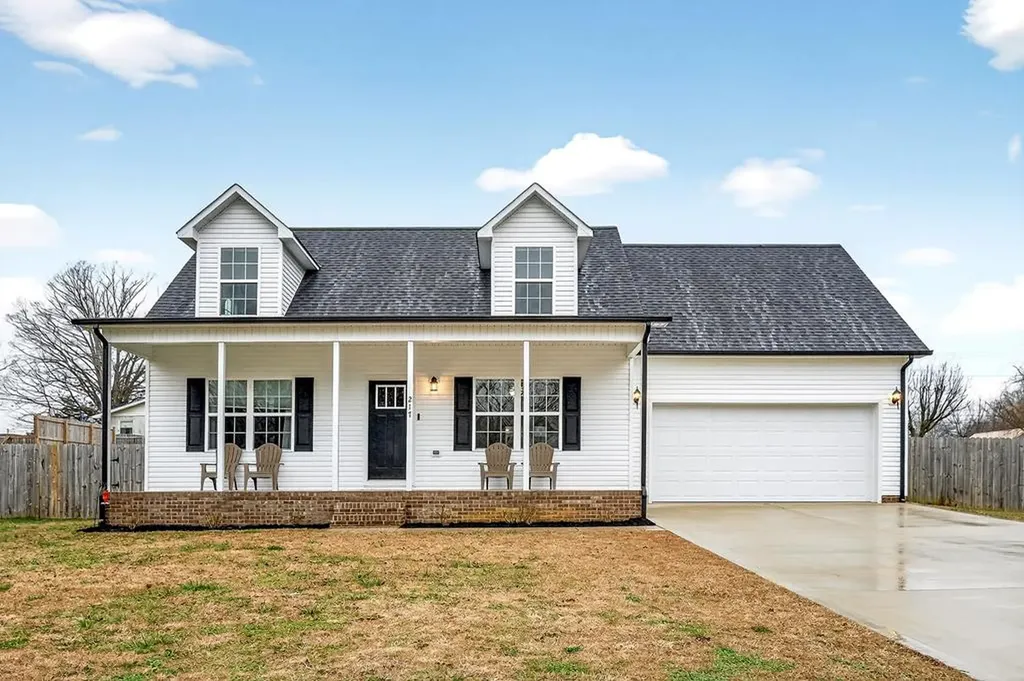 217 Peach Street Baxter TN 38544