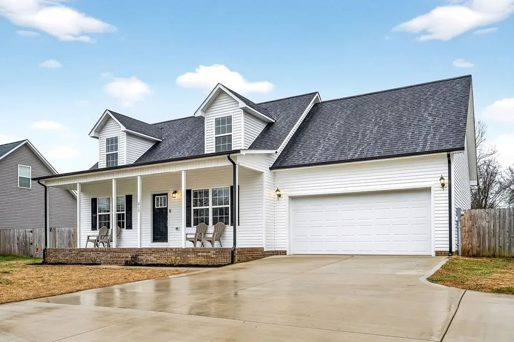 217 Peach Street Baxter TN 38544