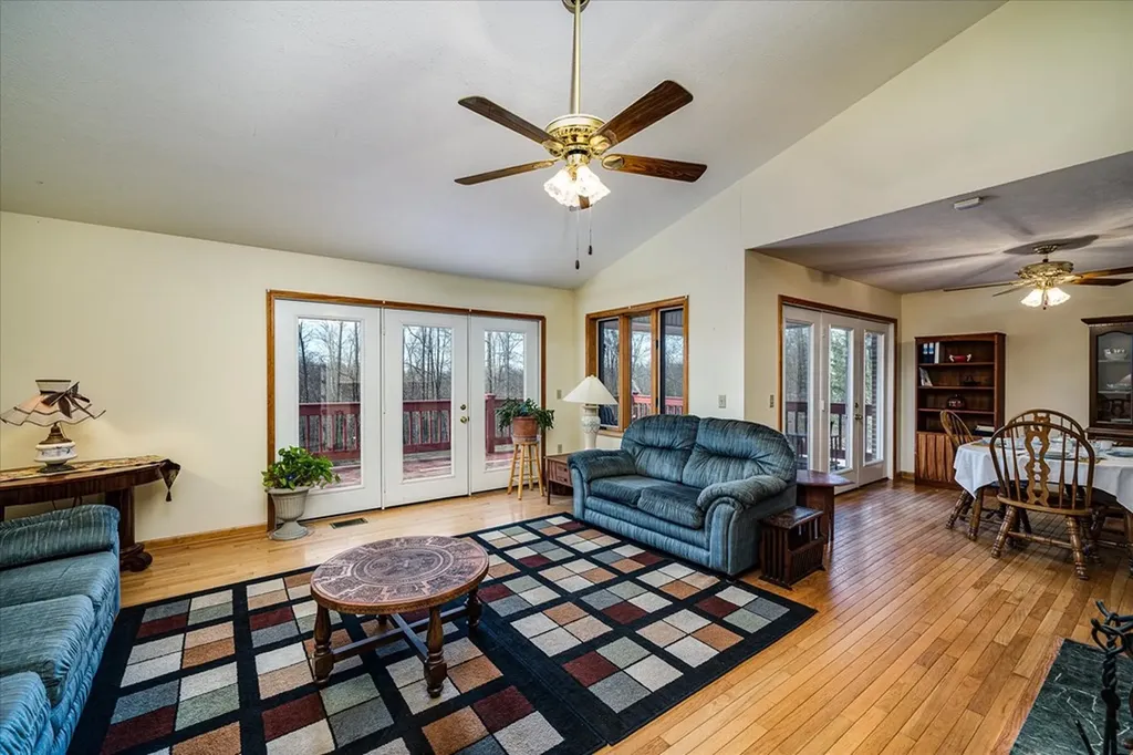 8631 Monterey Highway Monterey TN 38574-3205