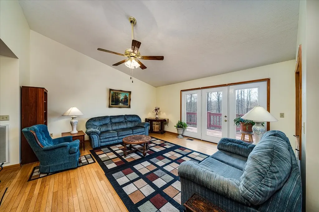 8631 Monterey Highway Monterey TN 38574-3205