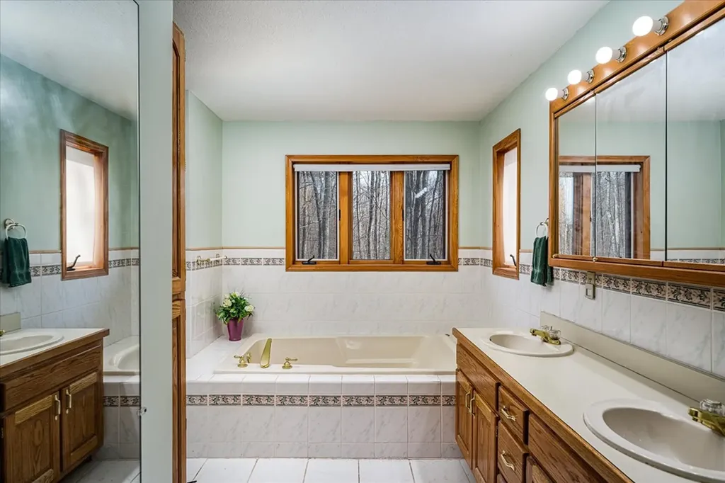 8631 Monterey Highway Monterey TN 38574-3205