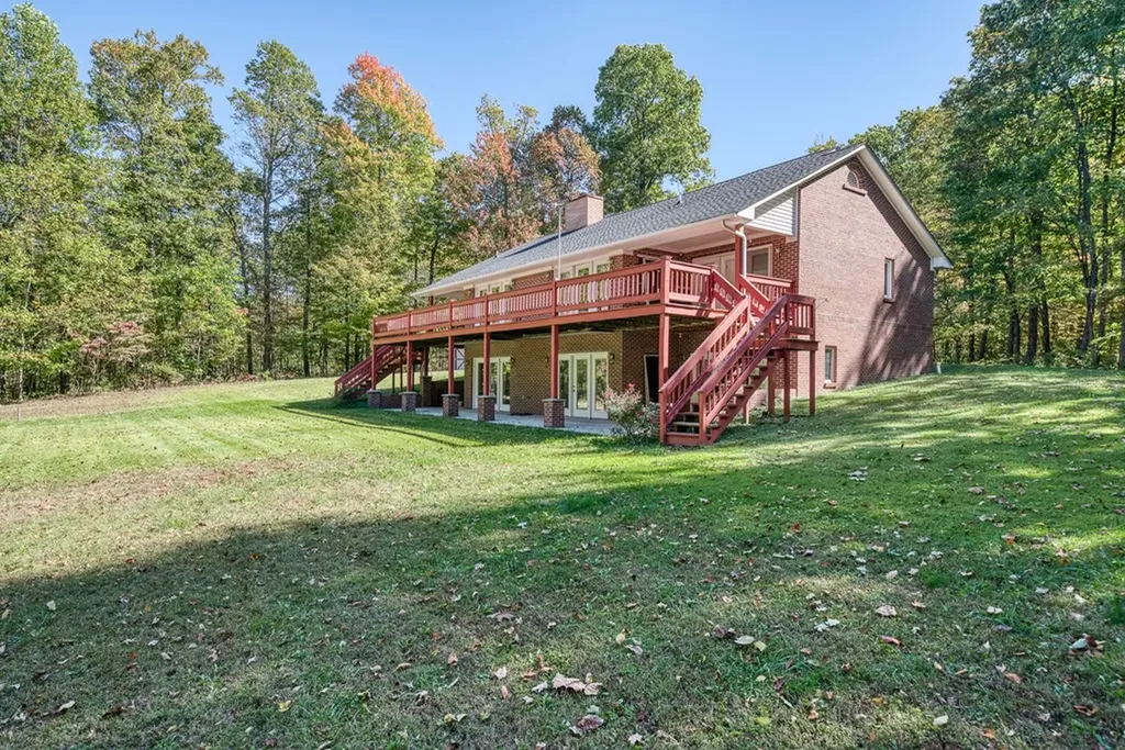 8631 Monterey Highway Monterey TN 38574-3205