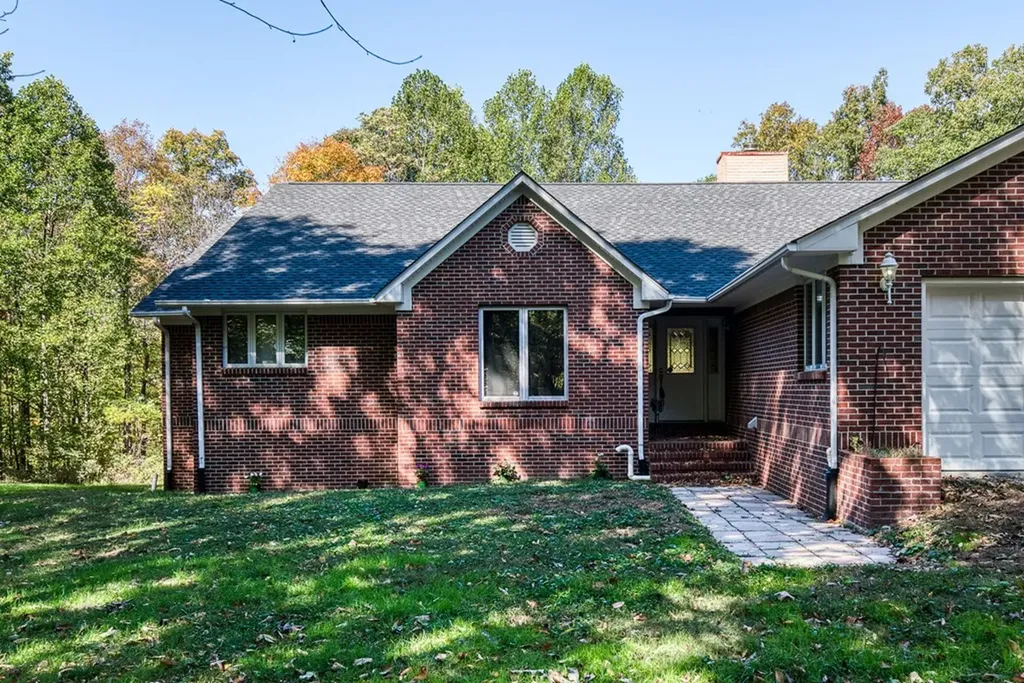 8631 Monterey Highway Monterey TN 38574-3205