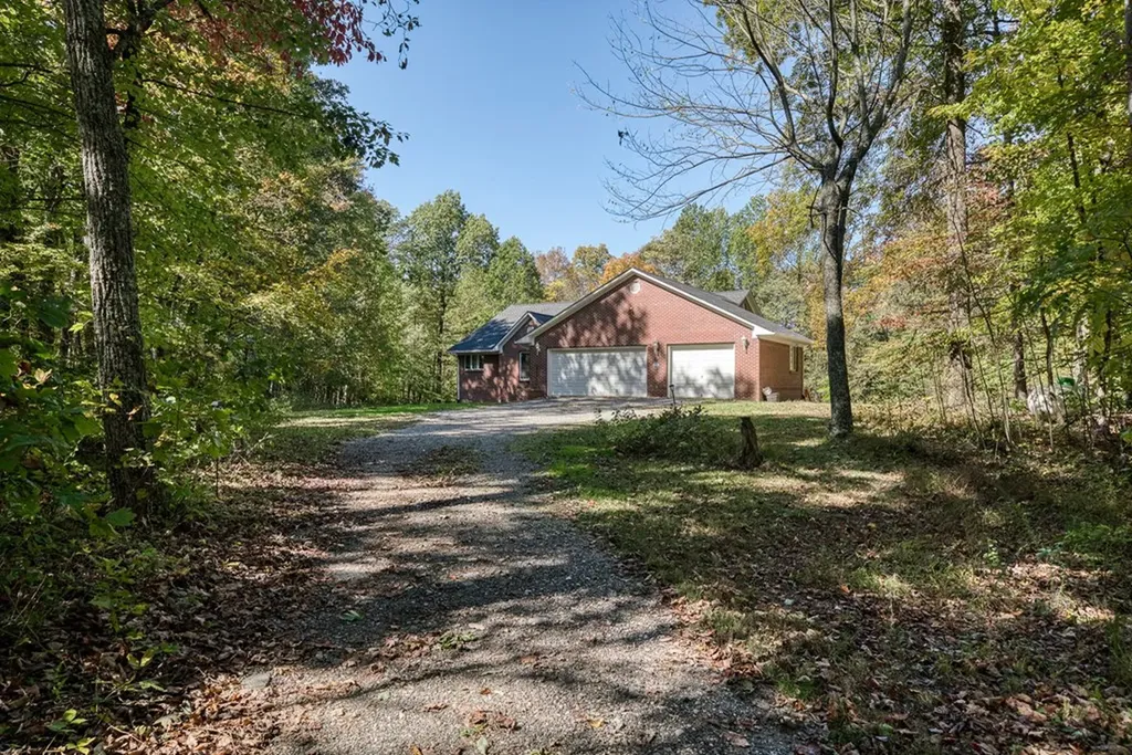 8631 Monterey Highway Monterey TN 38574-3205