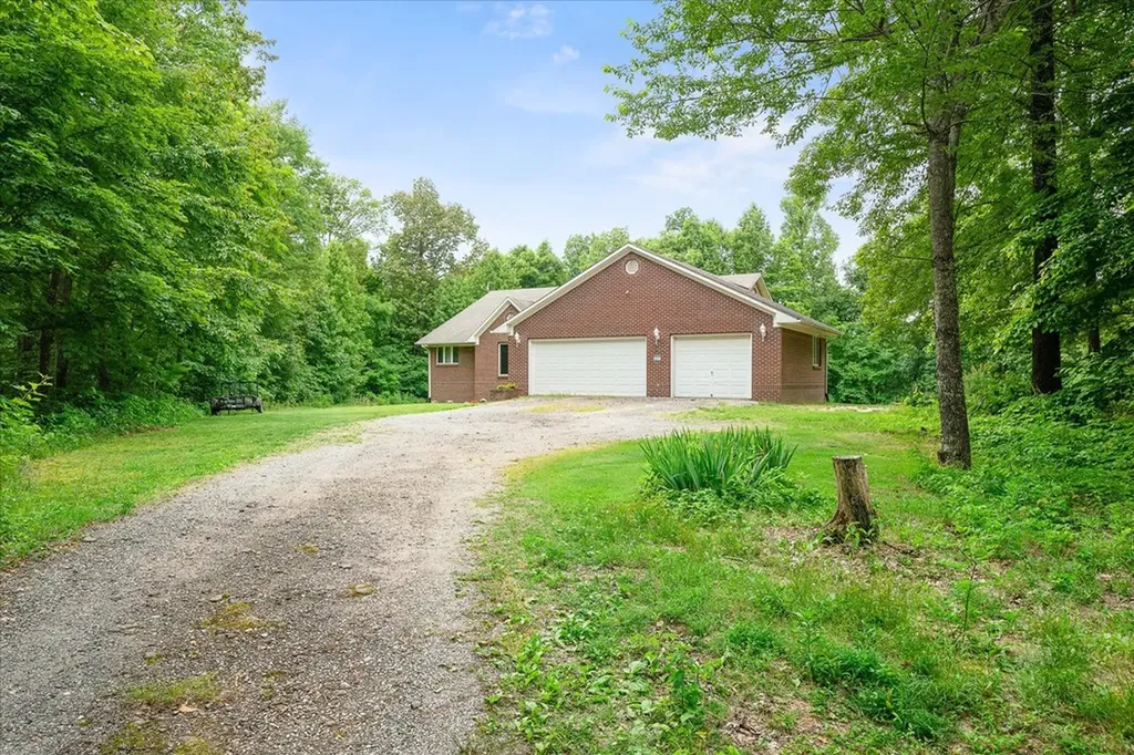 8631 Monterey Highway Monterey TN 38574-3205