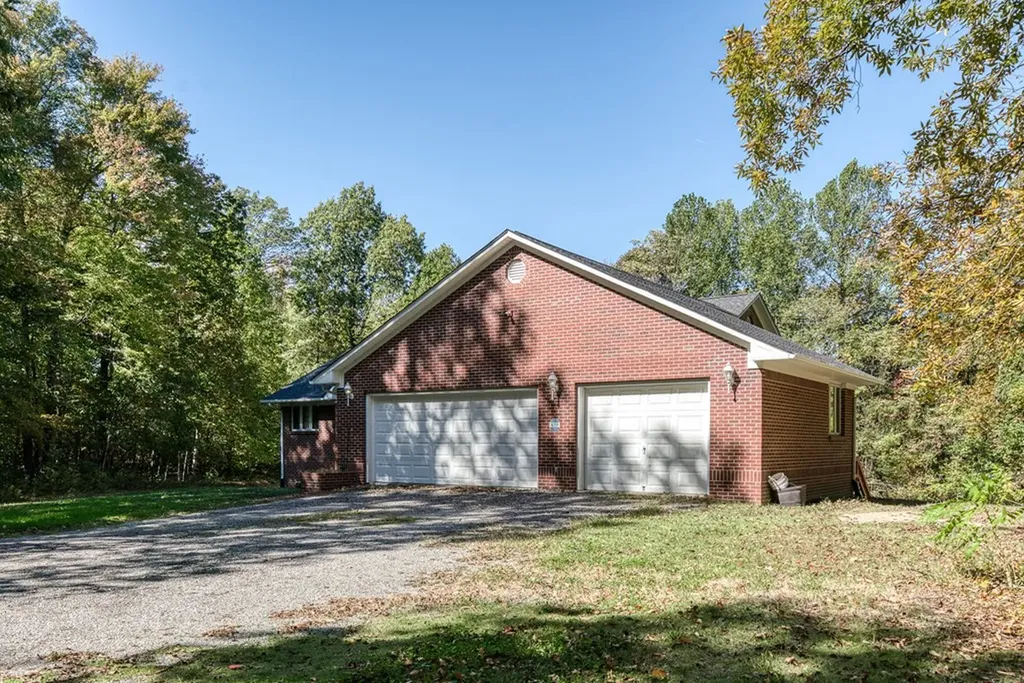 8631 Monterey Highway Monterey TN 38574-3205