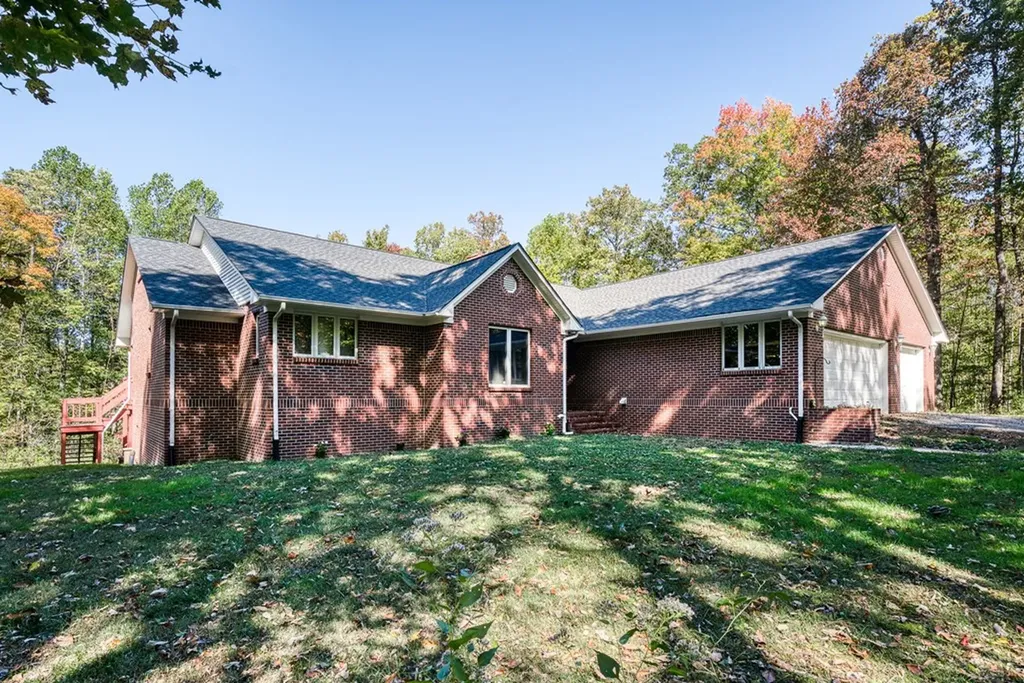 8631 Monterey Highway Monterey TN 38574-3205