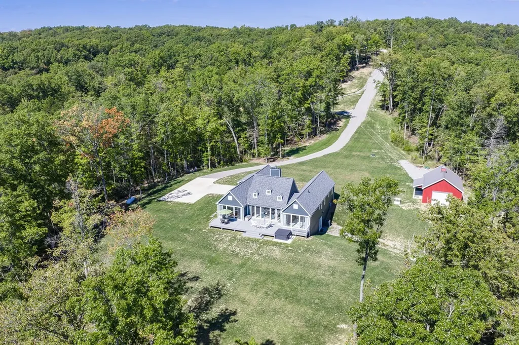 1499 Doe And Fawn Lane Crawford TN 38554