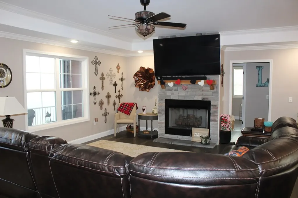 1700 Eagle Landing Drive Cookeville TN 38506