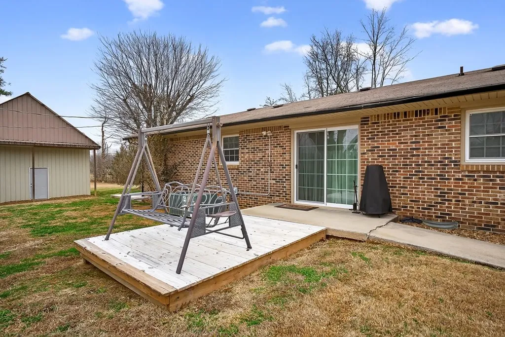 11640 Cookeville Boat Dock Road Baxter TN 38544