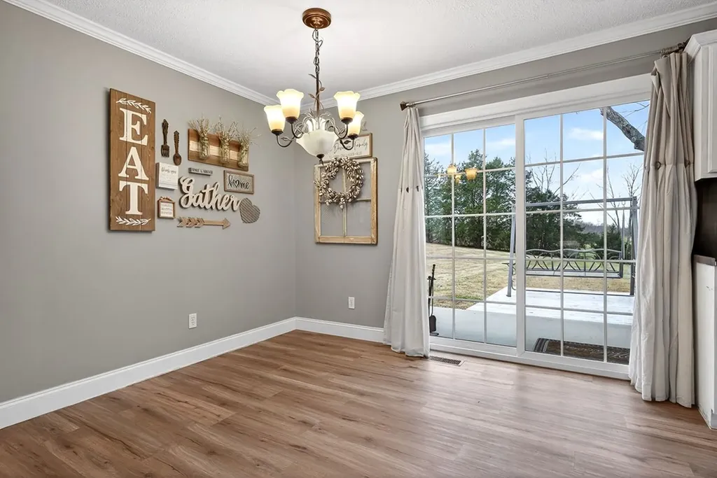 11640 Cookeville Boat Dock Road Baxter TN 38544