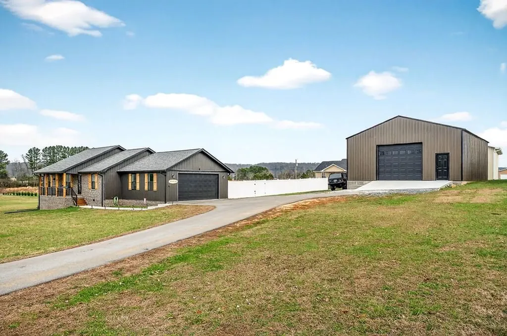 1004 North Spring Street Sparta TN 38583