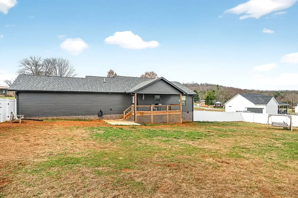 1004 North Spring Street Sparta TN 38583