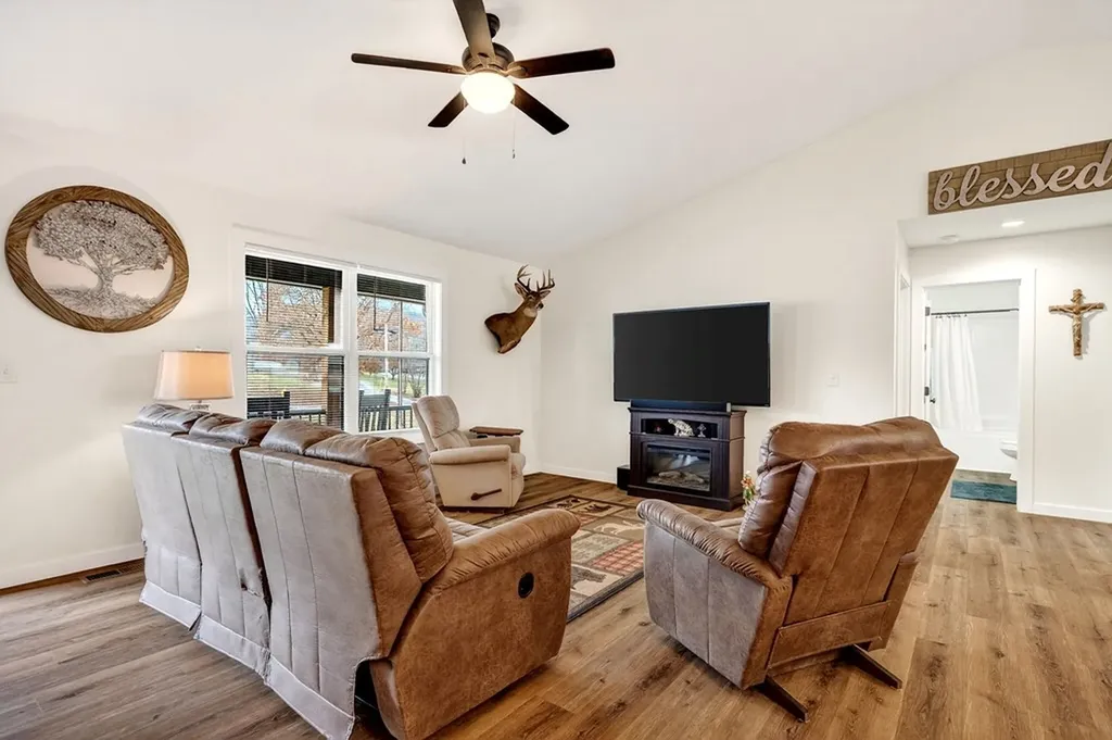 1004 North Spring Street Sparta TN 38583