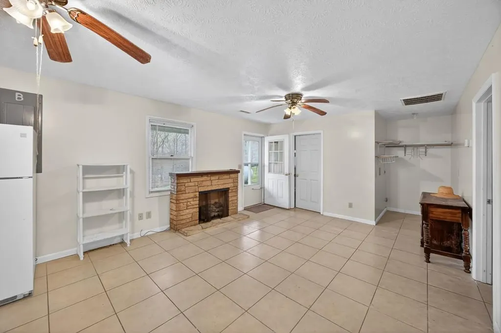 3614 Muddy Pond Road Monterey TN 38574