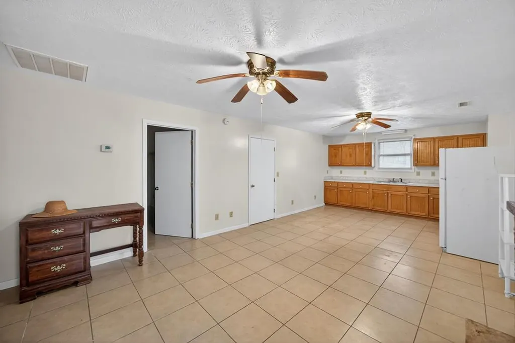 3614 Muddy Pond Road Monterey TN 38574