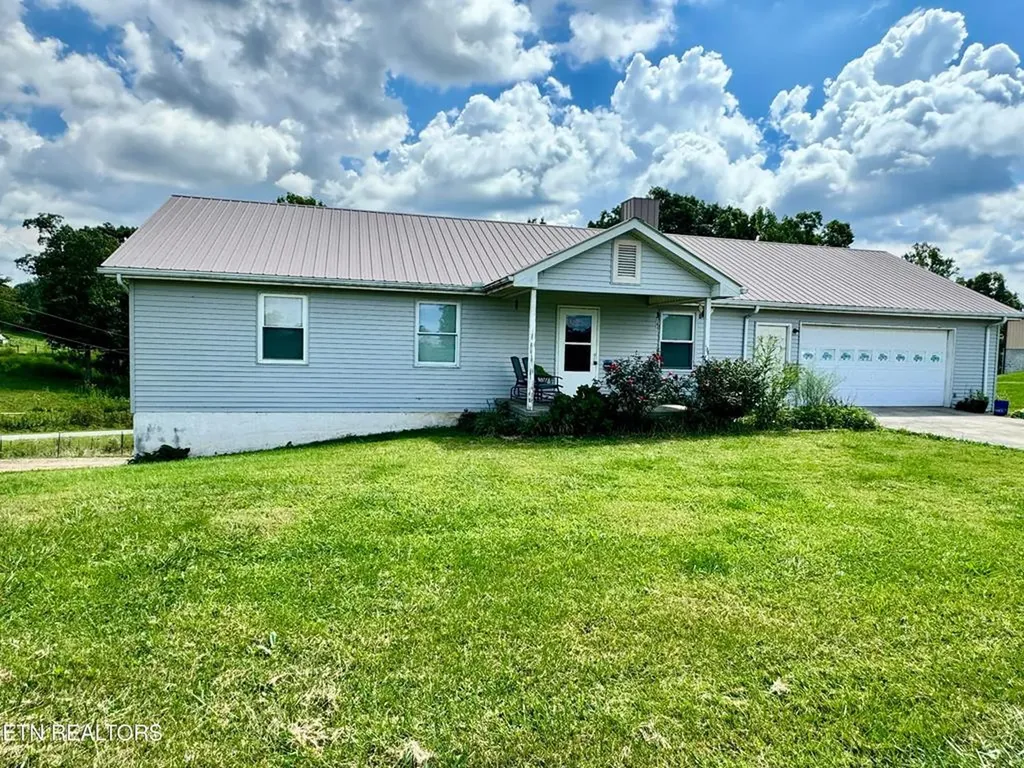 3614 Muddy Pond Road Monterey TN 38574