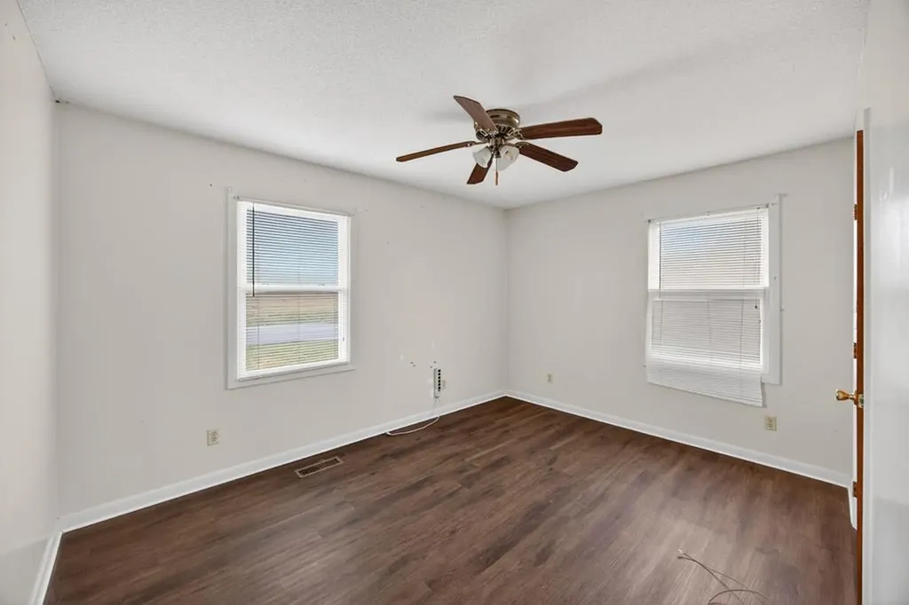 3614 Muddy Pond Road Monterey TN 38574