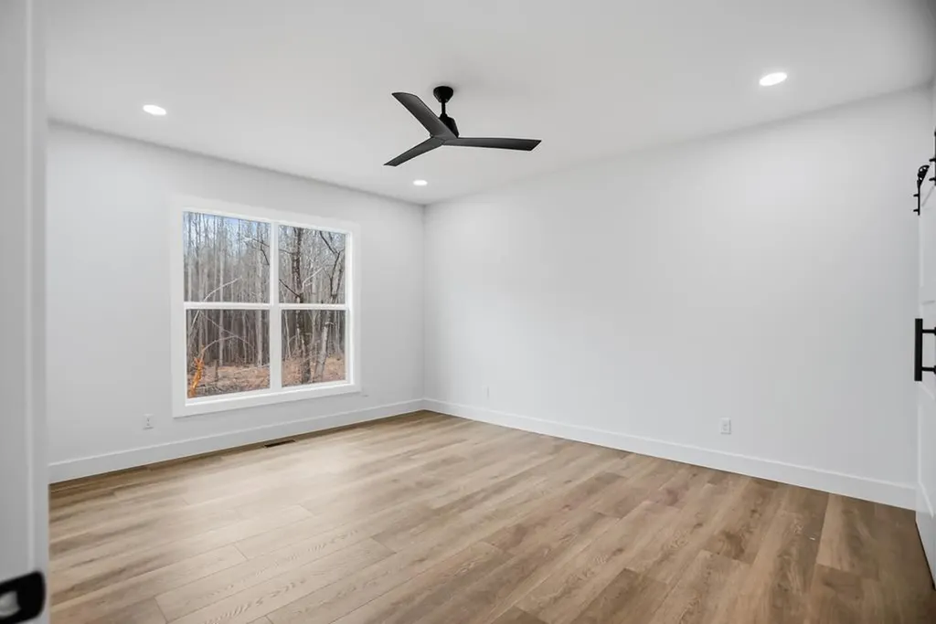 478 Frank Anderson Sparta TN 38583