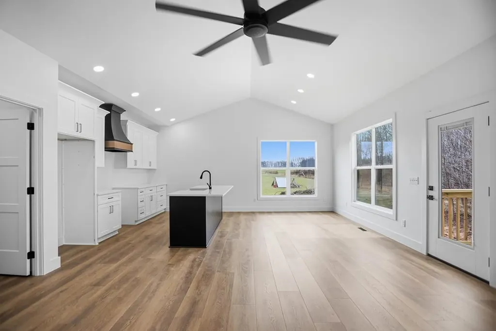 478 Frank Anderson Sparta TN 38583