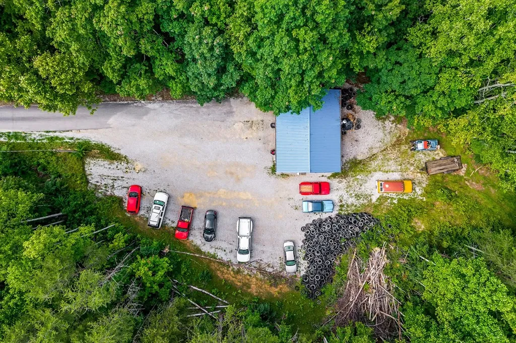 12281 Sr 111 Spencer TN 38585