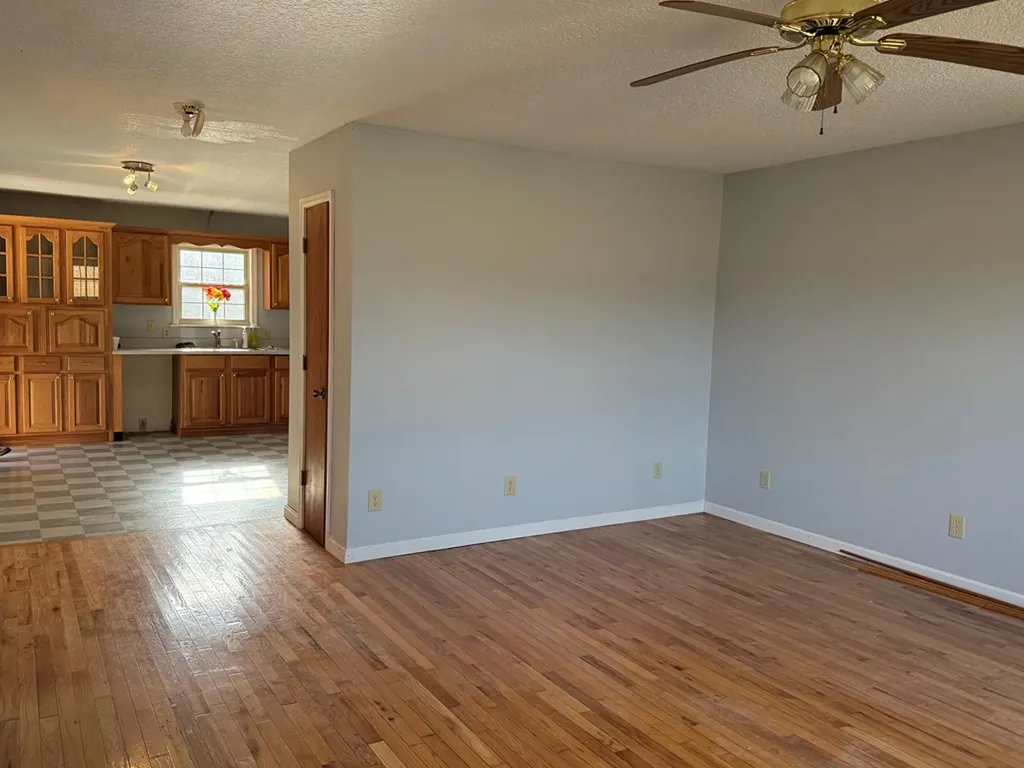 10612 Newton Road Crossville TN 38572