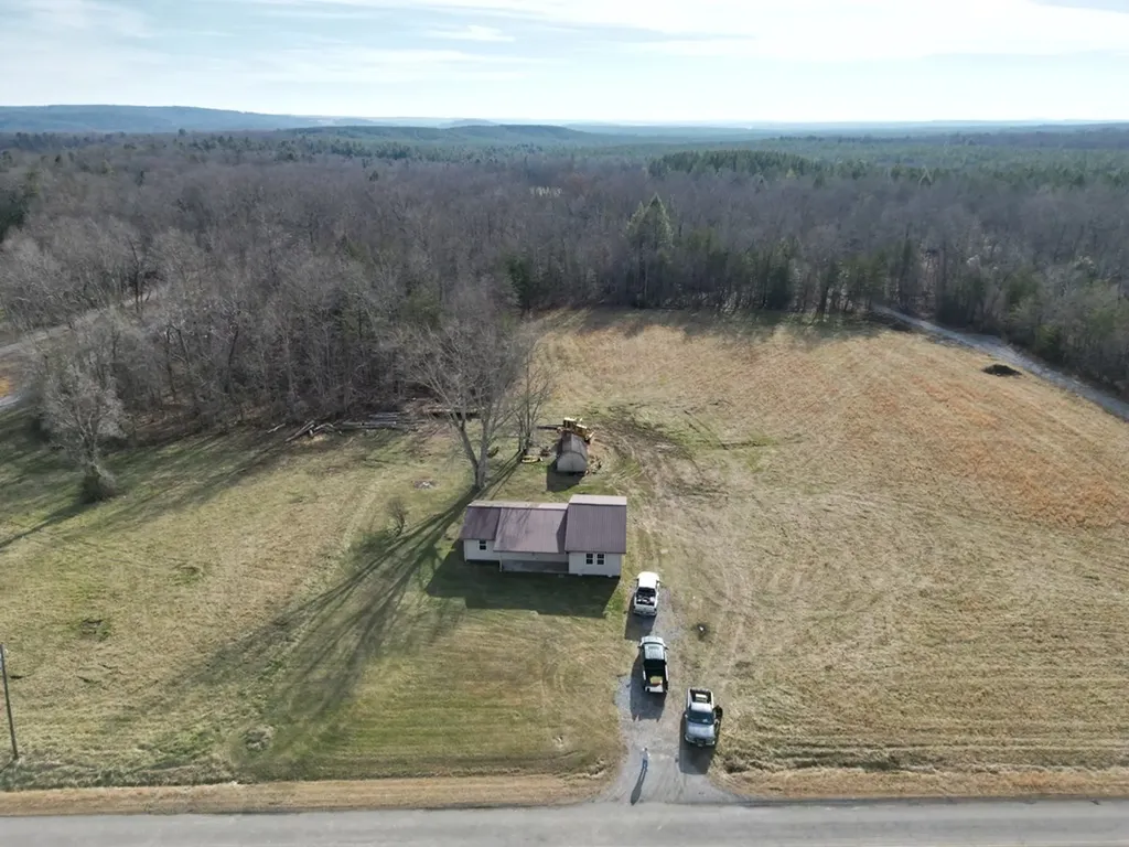 10612 Newton Road Crossville TN 38572