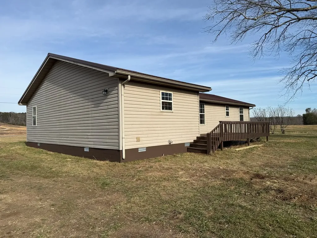 10612 Newton Road Crossville TN 38572