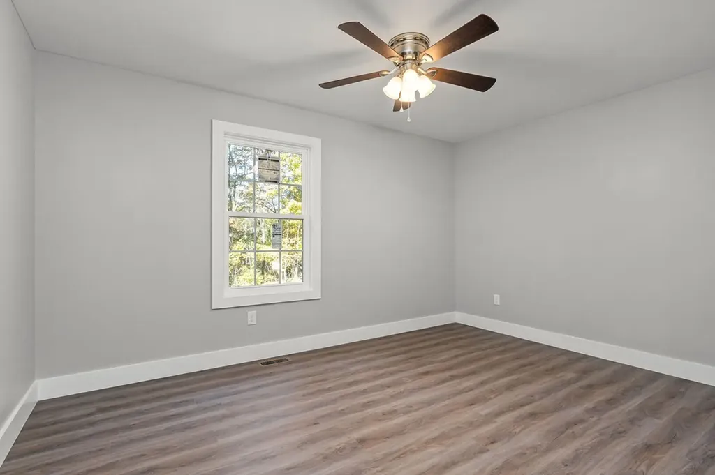 1053 Benton Tidwell Road Hilham TN 38568