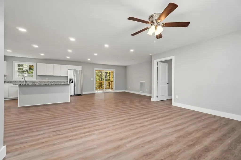 1053 Benton Tidwell Road Hilham TN 38568