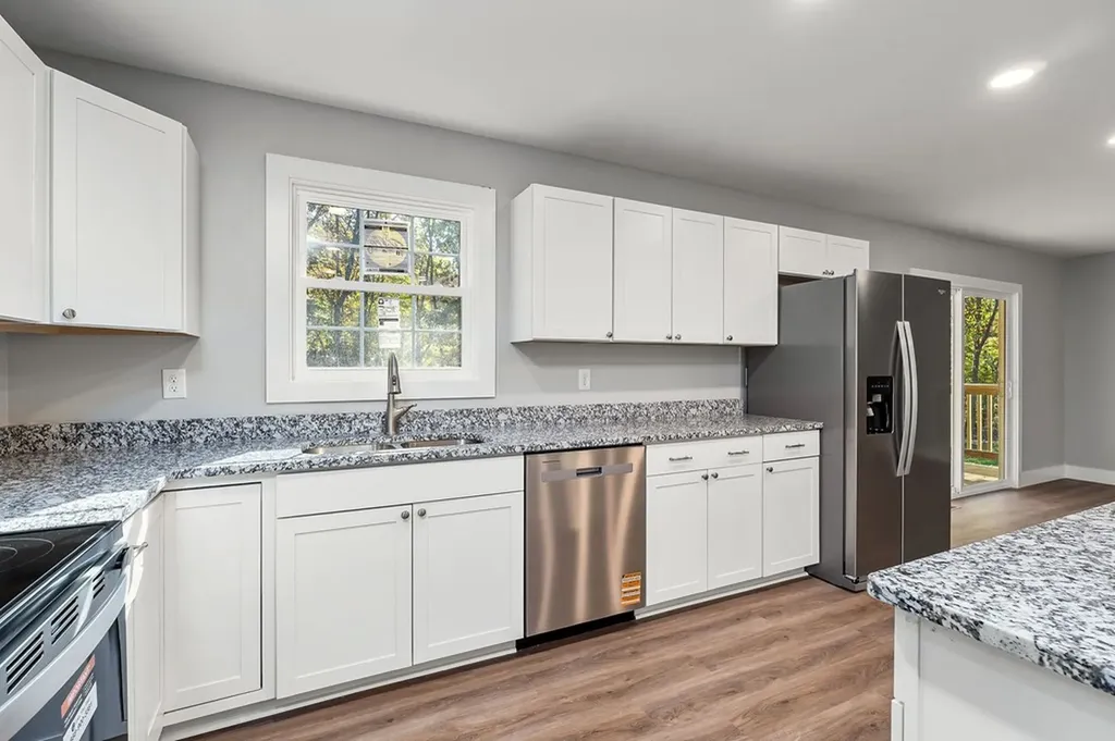 1053 Benton Tidwell Road Hilham TN 38568