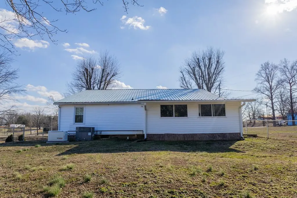 6760 Smithville Highway Sparta TN 38583