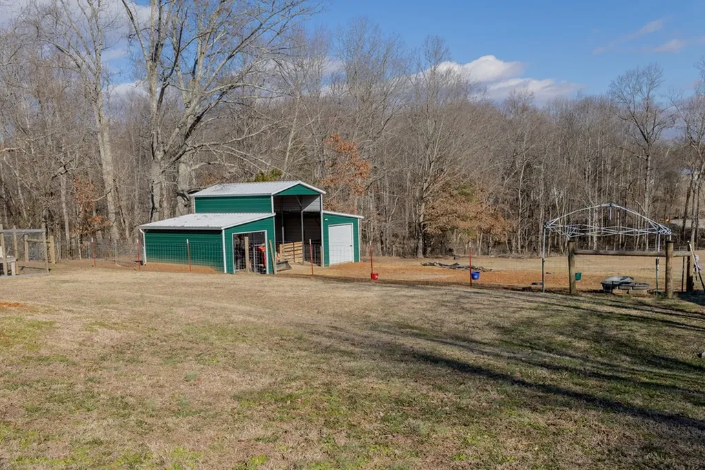 6760 Smithville Highway Sparta TN 38583