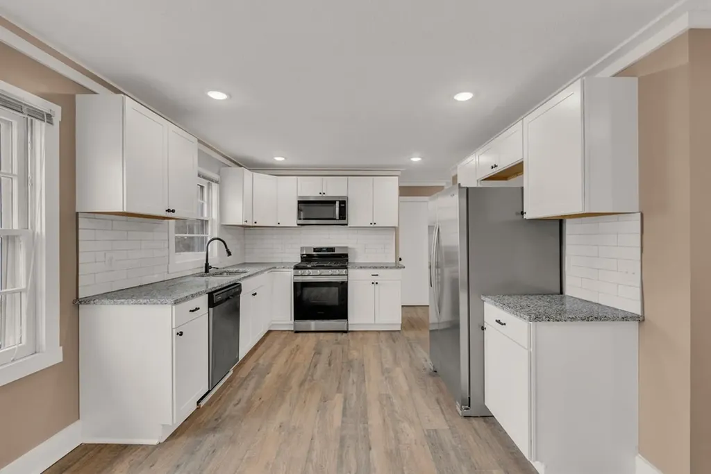 607 W 4th Street Livingston TN 38570