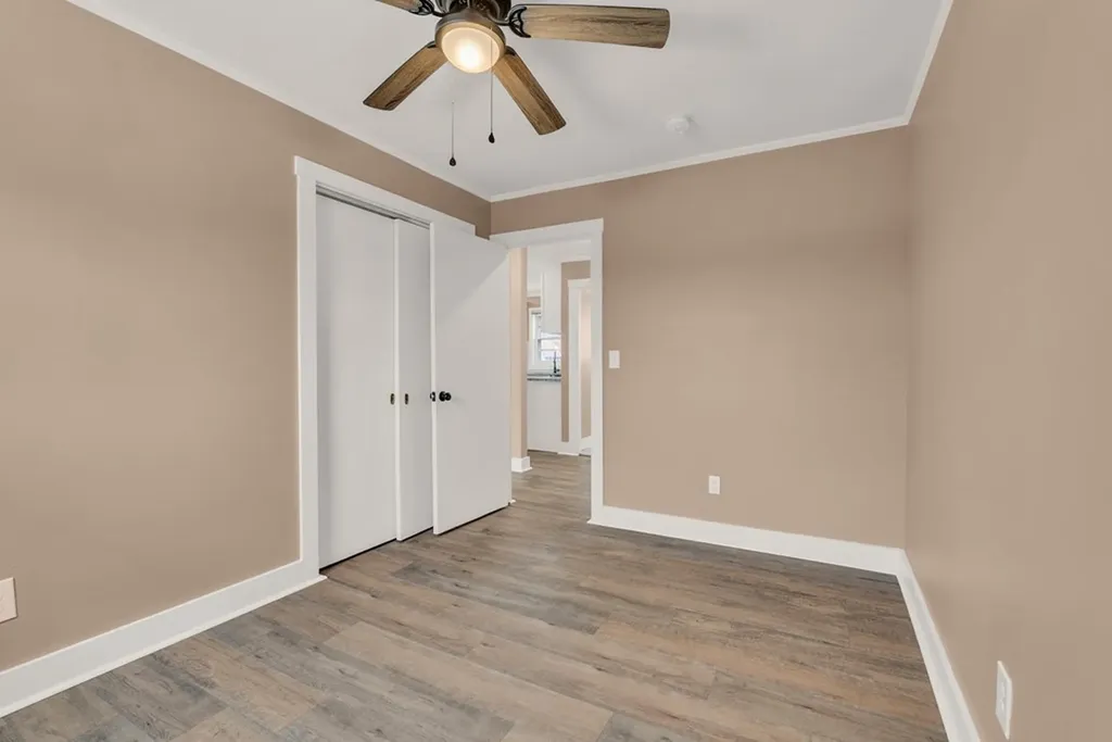 607 W 4th Street Livingston TN 38570