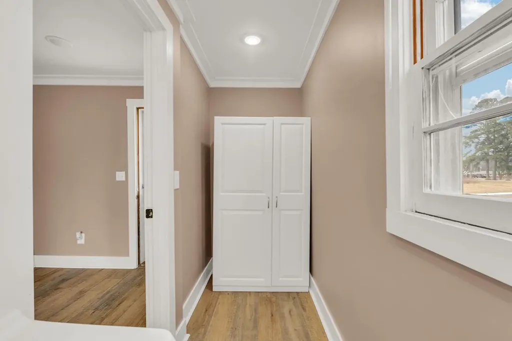 607 W 4th Street Livingston TN 38570