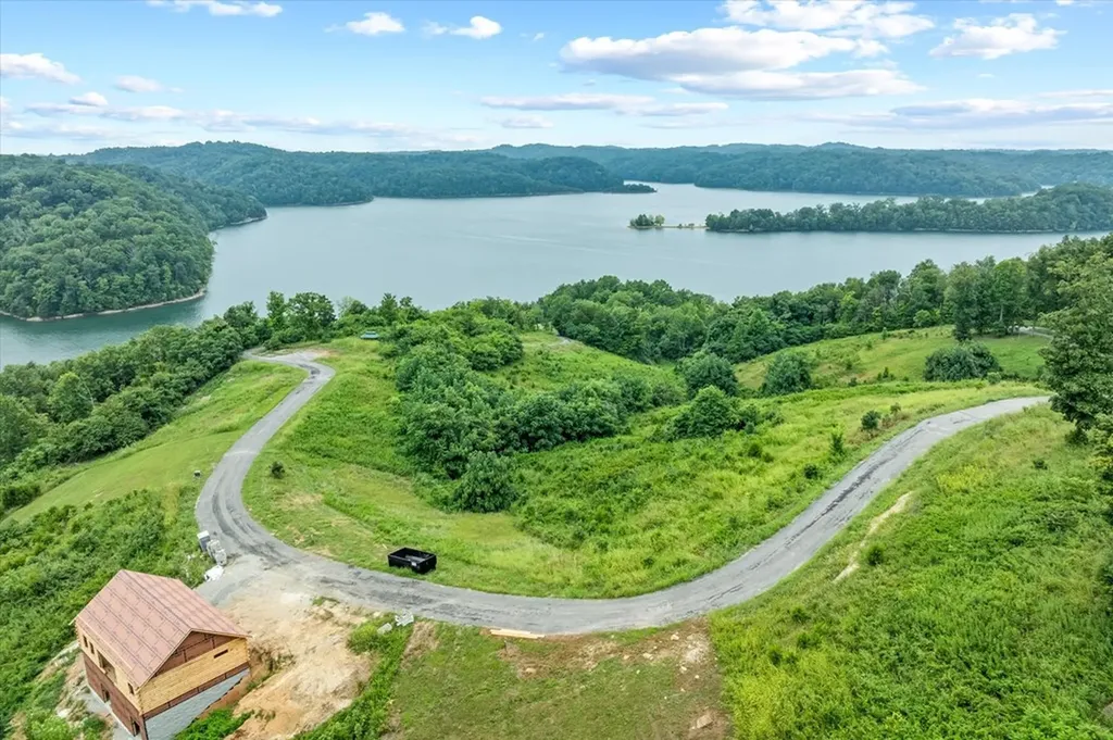 Lot 68b Bald Eagle Lane Hilham TN 38568