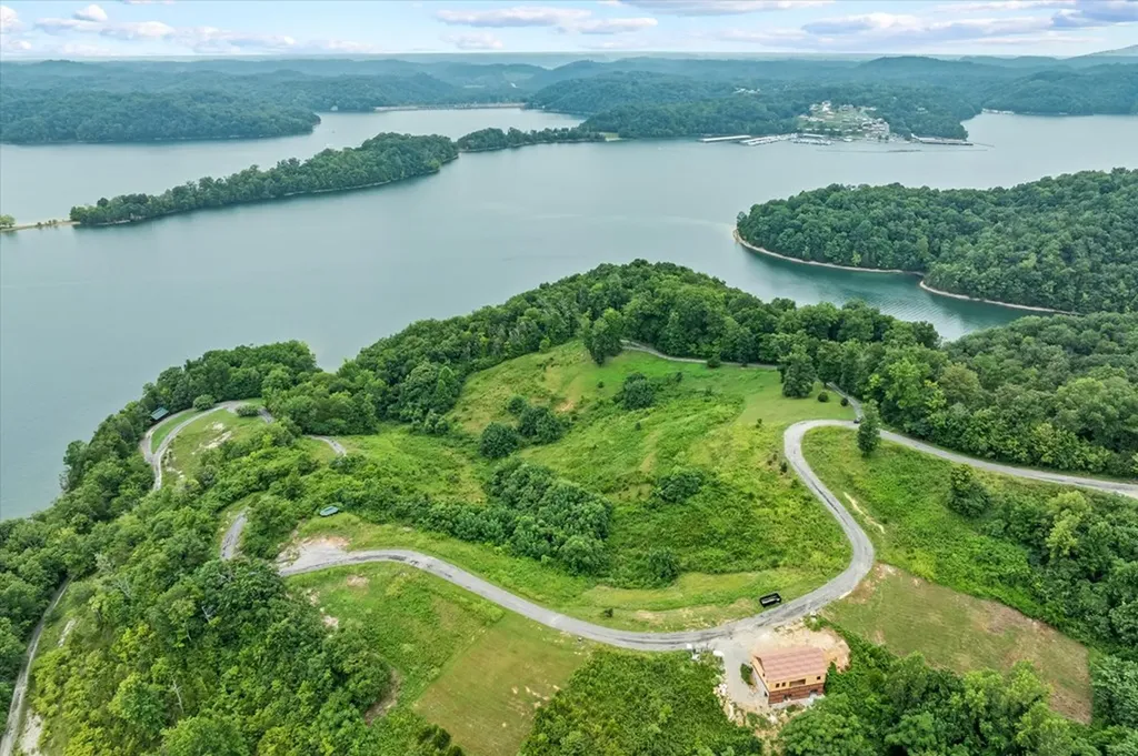 Lot 68b Bald Eagle Lane Hilham TN 38568