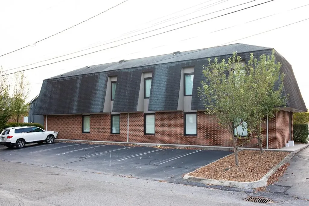 221 N Oak Avenue Cookeville TN 38501