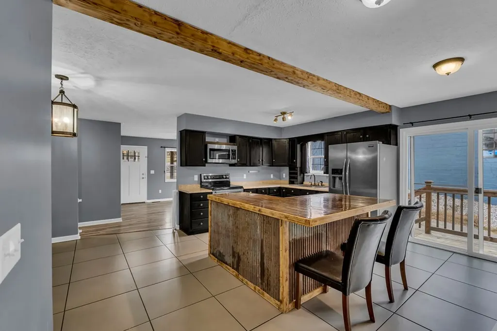 425 S Young Street Sparta TN 38583