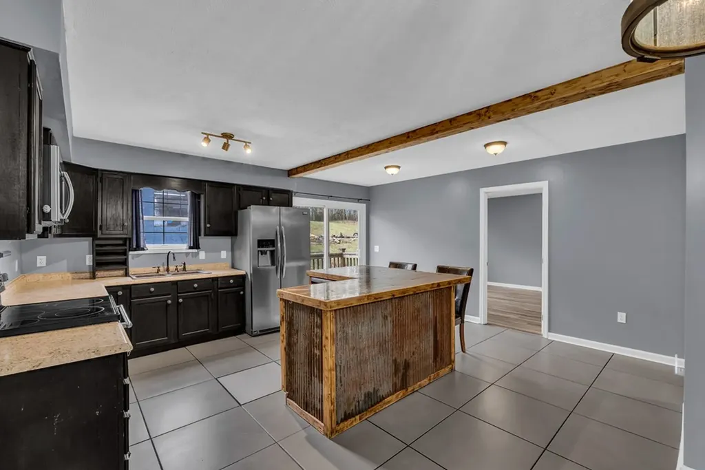 425 S Young Street Sparta TN 38583