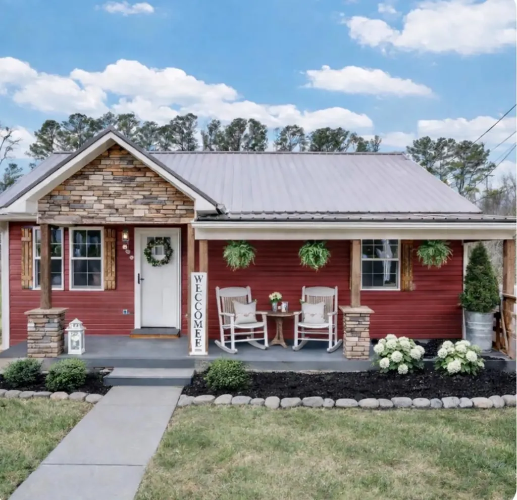 425 S Young Street Sparta TN 38583