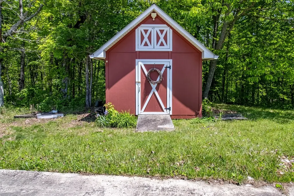 171 Fieldstone Lane Pikeville TN 37367