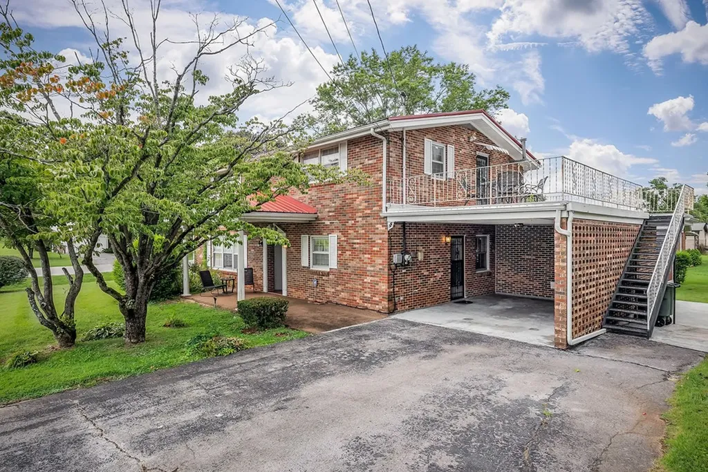 420 Polk Street Sparta TN 38583