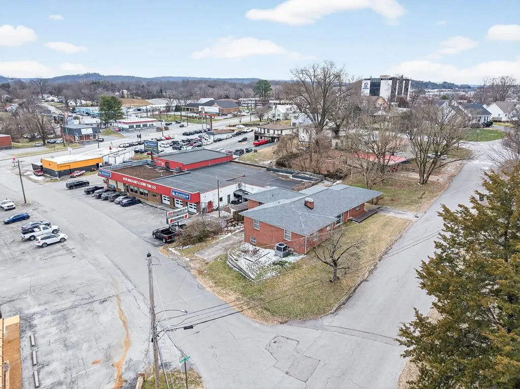 281 Dixie Plaza Cookeville TN 38501