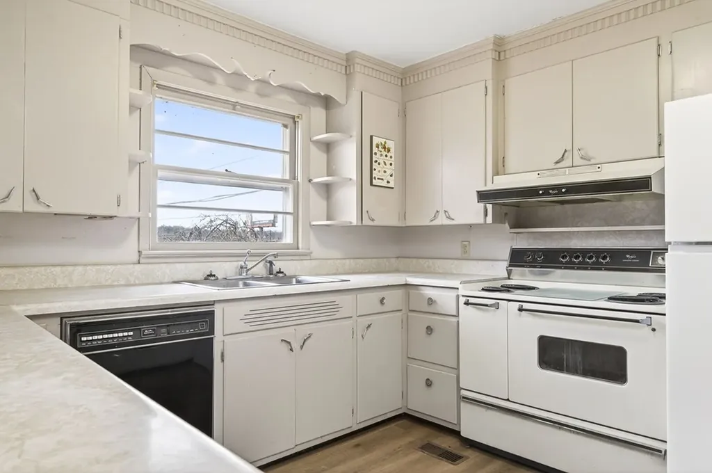 281 Dixie Plaza Cookeville TN 38501