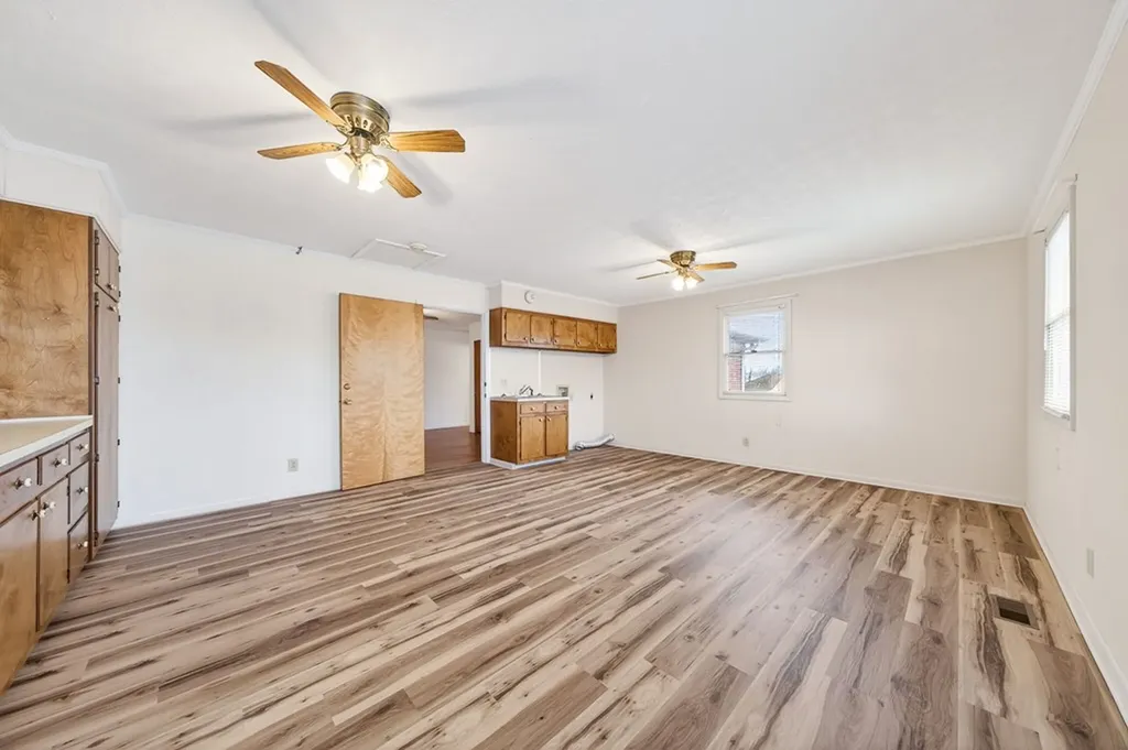 281 Dixie Plaza Cookeville TN 38501